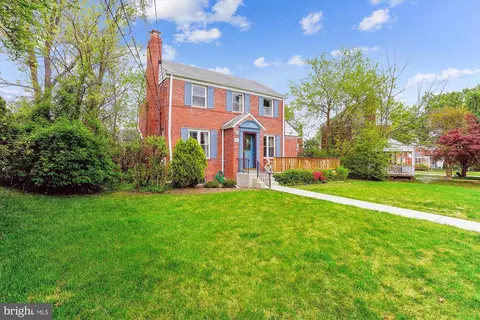 Exterior - 403 Harding Dr, Silver Spring, MD 20901 photo 2 of 21