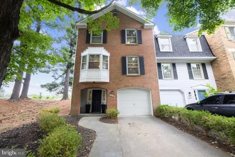 19800 Greenside Ter, Montgomery Village, MD 20886