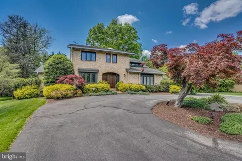 11304 Crossing Glen Ct, Potomac, MD 20854