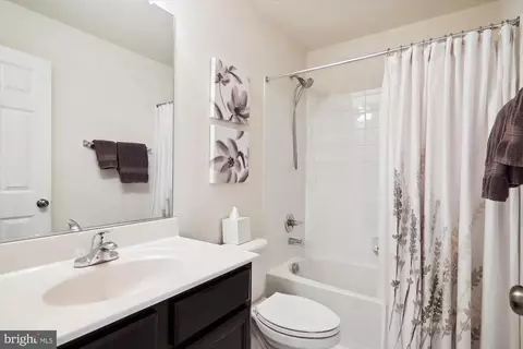 Bath - 3420 Landing Way, Silver Spring, MD 20906 photo 4 of 5