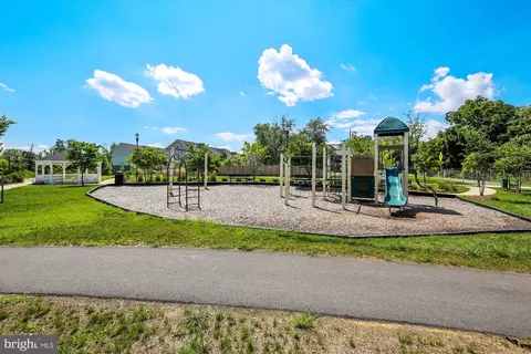 View/Area - 3420 Landing Way, Silver Spring, MD 20906 photo 3 of 4