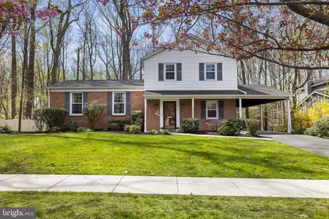 1094 Larkspur Ter, Rockville, MD 20850