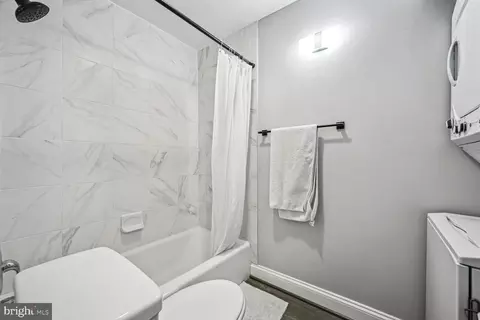 Bath - 3340 Hewitt Ave #4-3-C, Silver Spring, MD 20906 photo 2 of 3