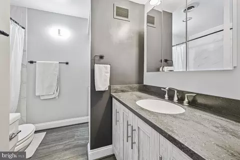 Bath - 3340 Hewitt Ave #4-3-C, Silver Spring, MD 20906 photo 1 of 3