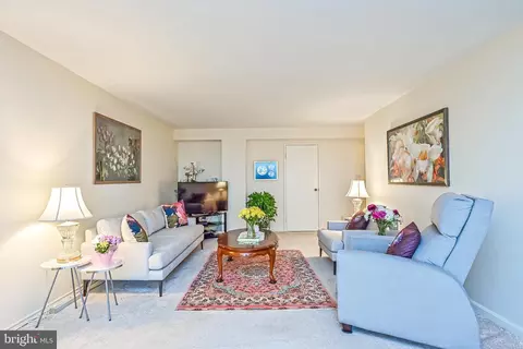 9701 Fields Rd #1902, Gaithersburg, MD 20878 photo 5
