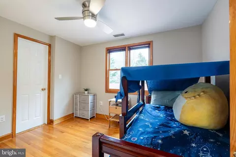 Bedroom - 11403 Kenton Dr, Silver Spring, MD 20902 photo 5 of 6