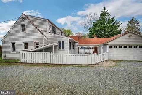 Exterior - 11403 Kenton Dr, Silver Spring, MD 20902 photo 6 of 16