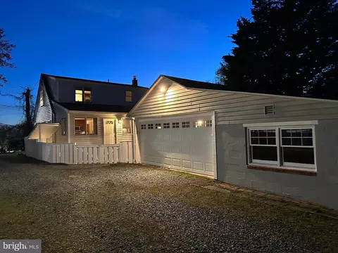 Exterior - 11403 Kenton Dr, Silver Spring, MD 20902 photo 15 of 16