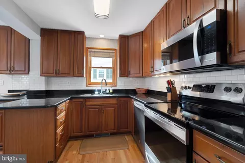 Kitchen - 11403 Kenton Dr, Silver Spring, MD 20902 photo 3 of 6