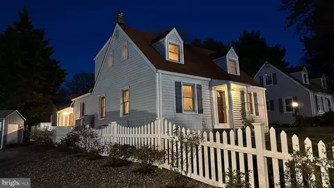 Exterior - 11403 Kenton Dr, Silver Spring, MD 20902 photo 14 of 16