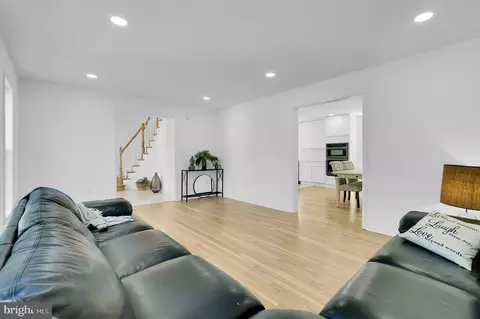 Other - 10205 Windsor View Dr, Potomac, MD 20854 photo 1 of 21