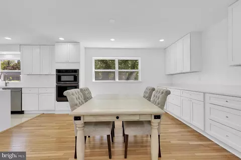 Kitchen - 10205 Windsor View Dr, Potomac, MD 20854 photo 1 of 7