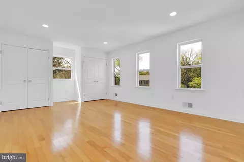Other - 10205 Windsor View Dr, Potomac, MD 20854 photo 7 of 21