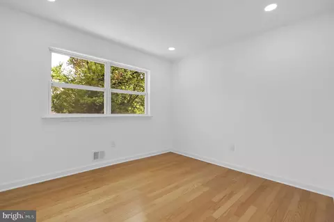 Other - 10205 Windsor View Dr, Potomac, MD 20854 photo 12 of 21