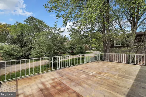 Exterior - 10205 Windsor View Dr, Potomac, MD 20854 photo 8 of 8