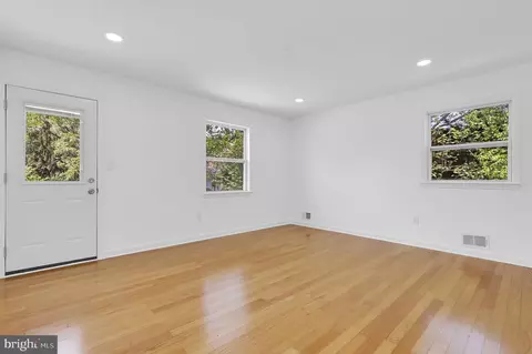 Other - 10205 Windsor View Dr, Potomac, MD 20854 photo 13 of 21