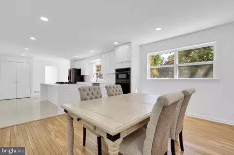 Dining - 10205 Windsor View Dr, Potomac, MD 20854 photo 1 of 1