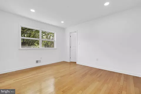Other - 10205 Windsor View Dr, Potomac, MD 20854 photo 10 of 21