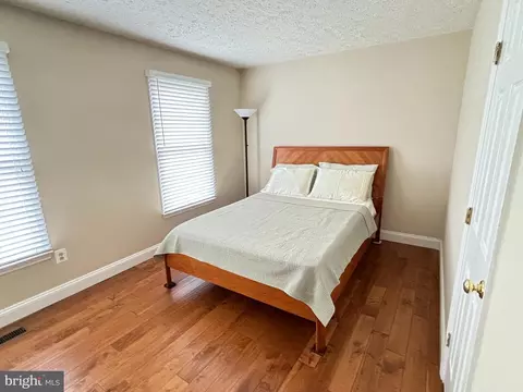 Bedroom - 213 Amberleigh Dr, Silver Spring, MD 20905 photo 5 of 5