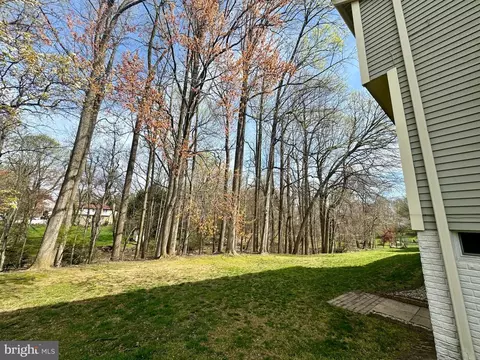 Exterior - 213 Amberleigh Dr, Silver Spring, MD 20905 photo 5 of 6