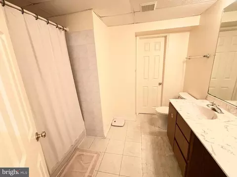 Bath - 213 Amberleigh Dr, Silver Spring, MD 20905 photo 7 of 7