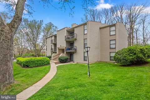 138 Duvall Ln #249-10, Gaithersburg, MD 20877