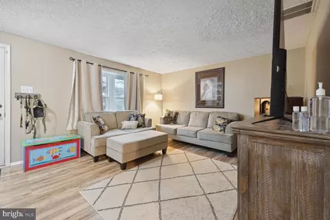 Living - 25624 Coltrane Dr, Damascus, MD 20872 photo 1 of 2