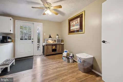 Living - 25624 Coltrane Dr, Damascus, MD 20872 photo 2 of 2