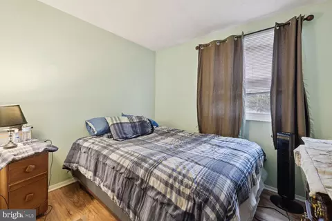Bedroom - 25624 Coltrane Dr, Damascus, MD 20872 photo 3 of 4