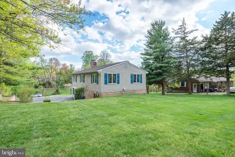 Exterior - 100 Bishopp Dr, Silver Spring, MD 20905 photo 9 of 11