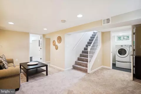 Living - 2706 Lindell St, Silver Spring, MD 20902 photo 8 of 8