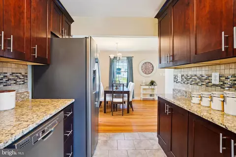 Kitchen - 2706 Lindell St, Silver Spring, MD 20902 photo 2 of 3