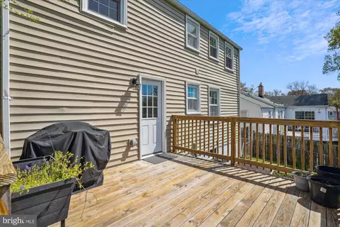 Exterior - 2706 Lindell St, Silver Spring, MD 20902 photo 4 of 11