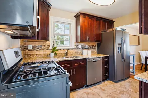 Kitchen - 2706 Lindell St, Silver Spring, MD 20902 photo 3 of 3