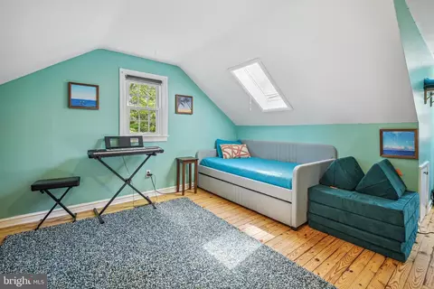 Bedroom - 108 Woodridge Ave, Silver Spring, MD 20901 photo 4 of 6