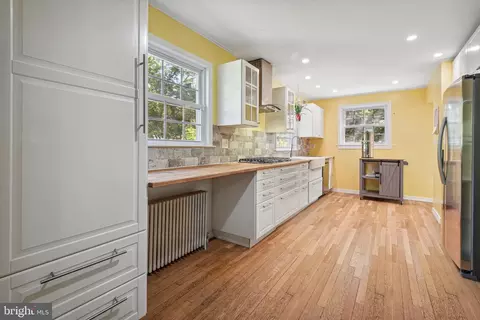 Kitchen - 108 Woodridge Ave, Silver Spring, MD 20901 photo 2 of 3