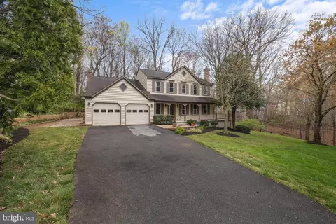 20609 Hazelnut Ct, Germantown, MD 20874