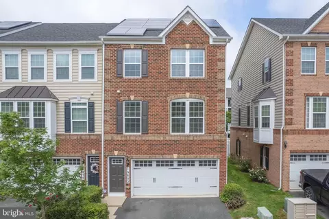 19852 Vaughn Landing Dr, Germantown, MD 20874