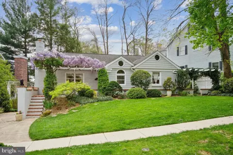 5117 Lawton Dr, Bethesda, MD 20816