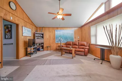 Living - 2608 Urbana Dr, Silver Spring, MD 20906 photo 3 of 5