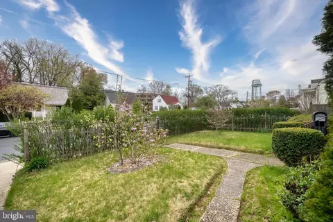 Exterior - 2608 Urbana Dr, Silver Spring, MD 20906 photo 5 of 10