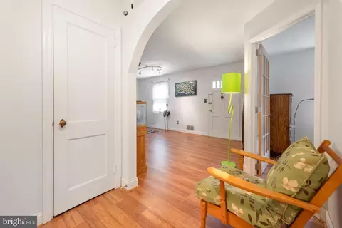 Entry Way - 2608 Urbana Dr, Silver Spring, MD 20906 photo 2 of 4