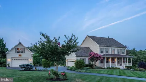 9647 Watkins Rd, Gaithersburg, MD 20882