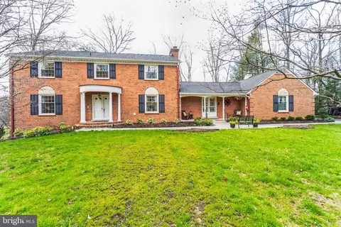 8300 Lando Ct, Gaithersburg, MD 20882