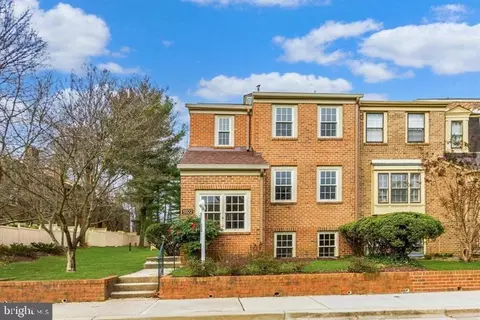 5922 Dorchester, Rockville, MD 20852