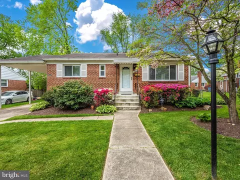 4420 Ives St, Rockville, MD 20853