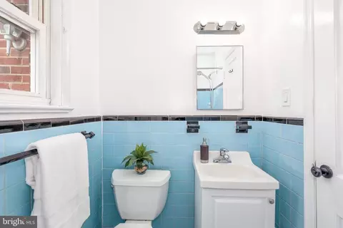 Bath - 3904 Gannon Rd, Silver Spring, MD 20902 photo 1 of 4