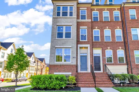 Exterior - 9802 Fields Rd, Gaithersburg, MD 20878 photo 11 of 13
