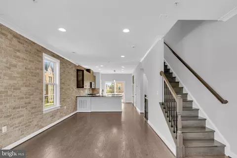 Entry Way - 9802 Fields Rd, Gaithersburg, MD 20878 photo 7 of 9