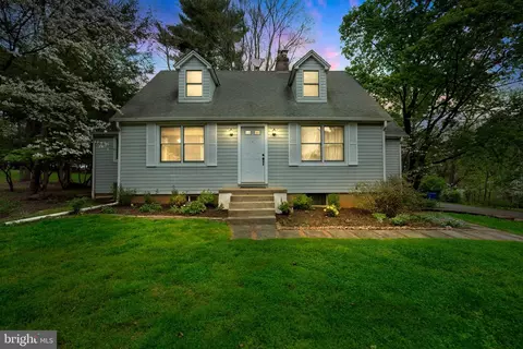 Exterior - 2206 Briggs Chaney Rd, Silver Spring, MD 20905 photo 13 of 13